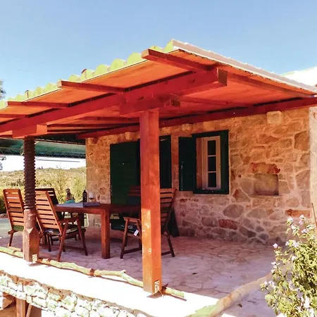 Beautiful In Stari Grad With Wifi